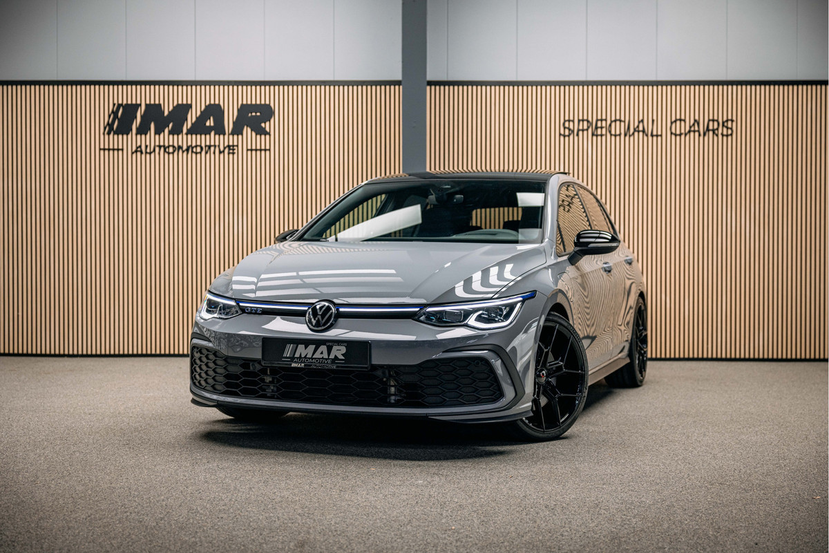 Volkswagen Golf 1.4 eHybrid GTE Vol uitgevoerde GTE!!! Nardo, Panodak, Uitlaatsysteem, dakspoiler, 19inch black Volkswagen Golf 1.4 eHybrid GTE Vol uitgevoerde GTE!!! Nardo, Panodak, Uitlaatsysteem, dakspoiler, 19inch black