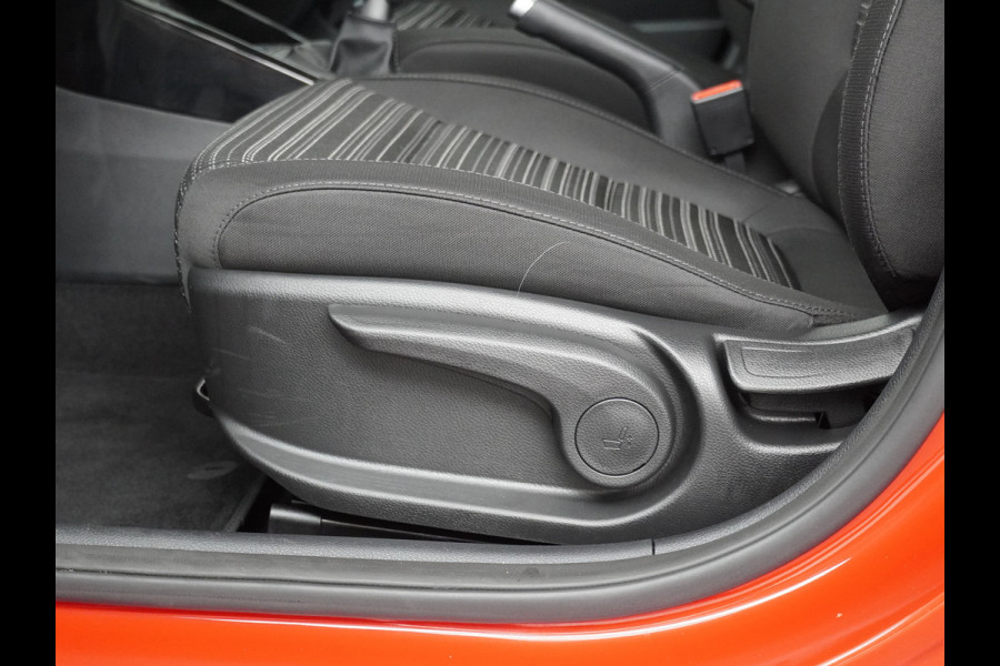 Kia Stonic 1.0 T-GDi MHEV DynamicPlusLine Airco - Apple Carplay/Android Auto - Cruise Control Adaptief - Led Koplampen - Navigatie - Voorstoelen verwarmd Fabrieksgarantie tot 05-2031