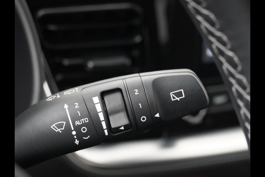 Kia Stonic 1.0 T-GDi MHEV DynamicPlusLine Airco - Apple Carplay/Android Auto - Cruise Control Adaptief - Led Koplampen - Navigatie - Voorstoelen verwarmd Fabrieksgarantie tot 05-2031