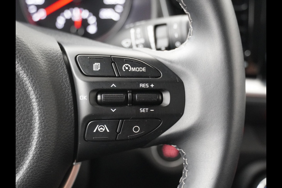 Kia Stonic 1.0 T-GDi MHEV DynamicPlusLine Airco - Apple Carplay/Android Auto - Cruise Control Adaptief - Led Koplampen - Navigatie - Voorstoelen verwarmd Fabrieksgarantie tot 05-2031
