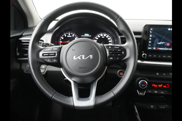 Kia Stonic 1.0 T-GDi MHEV DynamicPlusLine Airco - Apple Carplay/Android Auto - Cruise Control Adaptief - Led Koplampen - Navigatie - Voorstoelen verwarmd Fabrieksgarantie tot 05-2031