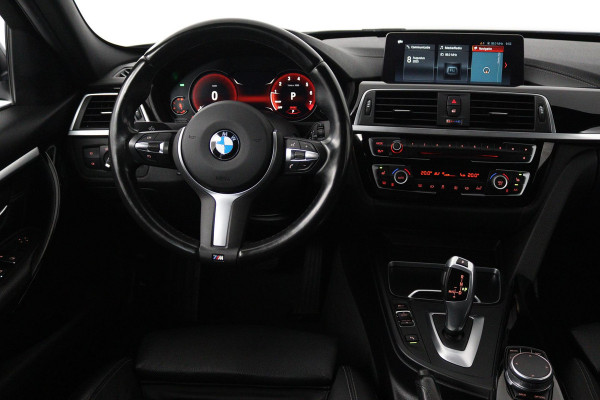 BMW 3 Serie 318i Luxury Edition (NAVIGATIE, STOELVERWARMING, TREKHAAK AFNEEMBAAR, CAMERA, SPORTSTOELEN)