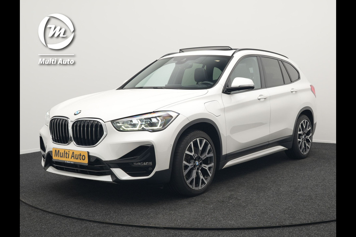 BMW X1 xDrive25e High Executive Plug In Hybrid 220pk Dealer O.H PHEV | Panodak | Adaptive Cruise | Lederen Sportstoelen Memory | Apple Carplay | Camera | 19"L.M | Head Up | Harman Kardon |