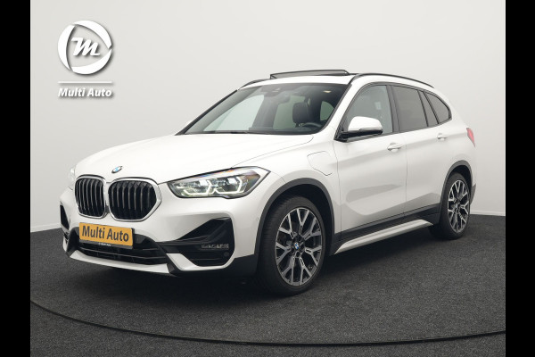 BMW X1 xDrive25e High Executive Plug In Hybrid 220pk Dealer O.H PHEV | Panodak | Adaptive Cruise | Lederen Sportstoelen Memory | Apple Carplay | Camera | 19"L.M | Head Up | Harman Kardon |