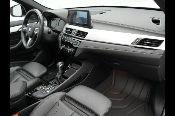 BMW X1 xDrive25e High Executive Plug In Hybrid 220pk Dealer O.H PHEV | Panodak | Adaptive Cruise | Lederen Sportstoelen Memory | Apple Carplay | Camera | 19"L.M | Head Up | Harman Kardon |