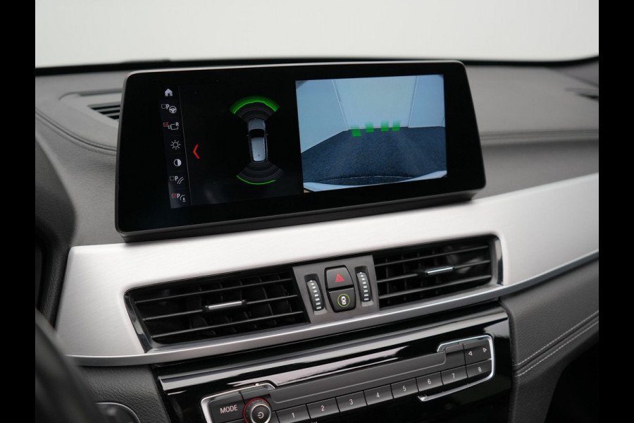 BMW X1 xDrive25e High Executive Plug In Hybrid 220pk Dealer O.H PHEV | Panodak | Adaptive Cruise | Lederen Sportstoelen Memory | Apple Carplay | Camera | 19"L.M | Head Up | Harman Kardon |