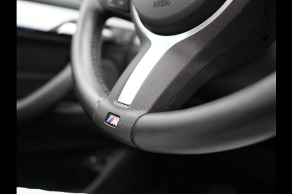 BMW X1 xDrive25e High Executive Plug In Hybrid 220pk Dealer O.H PHEV | Panodak | Adaptive Cruise | Lederen Sportstoelen Memory | Apple Carplay | Camera | 19"L.M | Head Up | Harman Kardon |