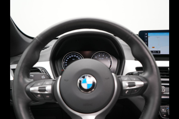 BMW X1 xDrive25e High Executive Plug In Hybrid 220pk Dealer O.H PHEV | Panodak | Adaptive Cruise | Lederen Sportstoelen Memory | Apple Carplay | Camera | 19"L.M | Head Up | Harman Kardon |