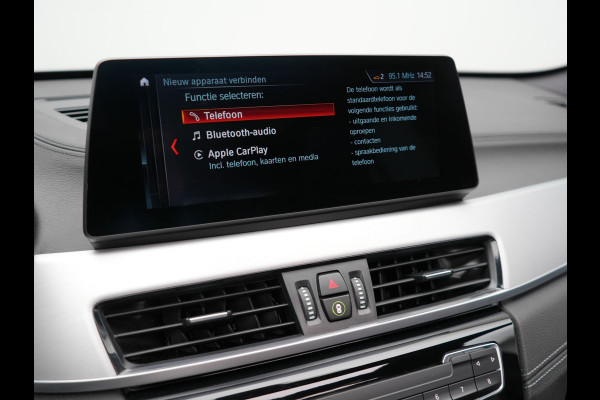 BMW X1 xDrive25e High Executive Plug In Hybrid 220pk Dealer O.H PHEV | Panodak | Adaptive Cruise | Lederen Sportstoelen Memory | Apple Carplay | Camera | 19"L.M | Head Up | Harman Kardon |