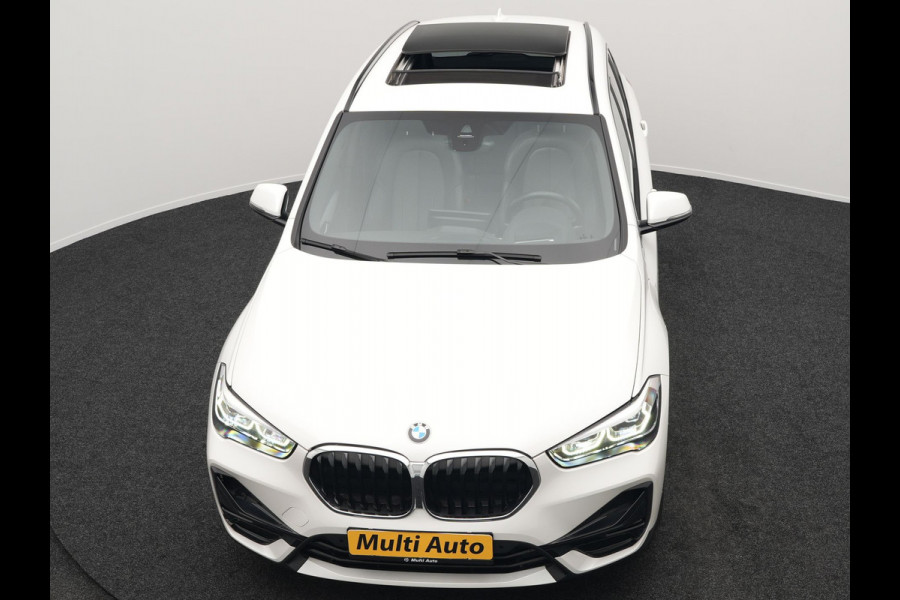 BMW X1 xDrive25e High Executive Plug In Hybrid 220pk Dealer O.H PHEV | Panodak | Adaptive Cruise | Lederen Sportstoelen Memory | Apple Carplay | Camera | 19"L.M | Head Up | Harman Kardon |