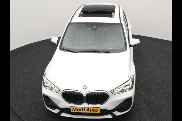 BMW X1 xDrive25e High Executive Plug In Hybrid 220pk Dealer O.H PHEV | Panodak | Adaptive Cruise | Lederen Sportstoelen Memory | Apple Carplay | Camera | 19"L.M | Head Up | Harman Kardon |