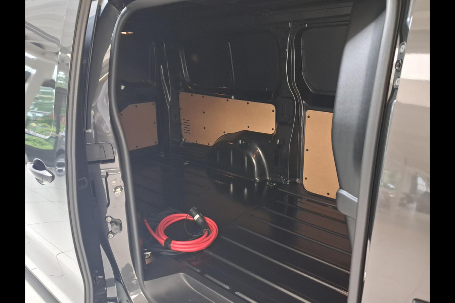 Opel Vivaro Electric L3 75 kWh | 8 jaar garantie | Surround View Pakket | Geïsoleerde comfort scheidingswand met vaste ruit