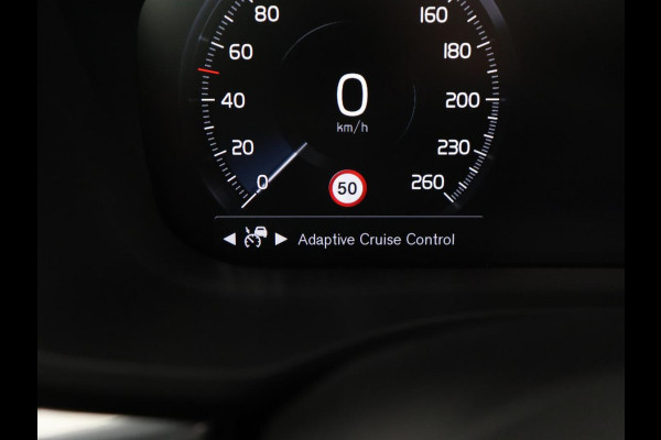 Volvo XC60 2.0 Recharge T6 AWD R-Design | Panoramadak | Stoel & stuurverwarming | Adaptive cruise | Camera | BLIS | Carplay | Half leder | Navigatie | 21'' lichtmetalen velgen | PHEV | Plug In