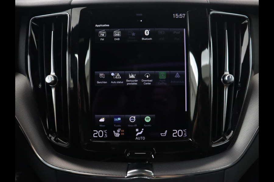 Volvo XC60 2.0 Recharge T6 AWD R-Design | Panoramadak | Stoel & stuurverwarming | Adaptive cruise | Camera | BLIS | Carplay | Half leder | Navigatie | 21'' lichtmetalen velgen | PHEV | Plug In