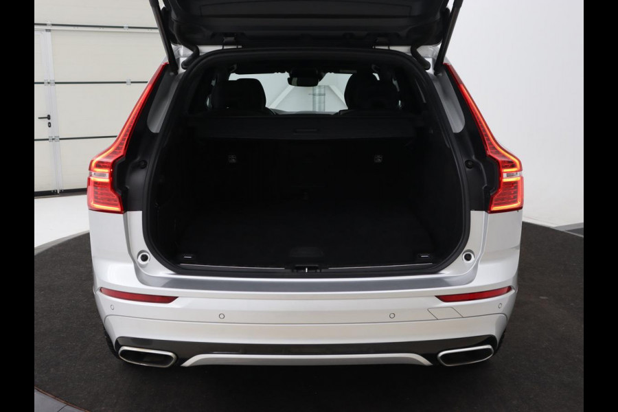 Volvo XC60 2.0 Recharge T6 AWD R-Design | Panoramadak | Stoel & stuurverwarming | Adaptive cruise | Camera | BLIS | Carplay | Half leder | Navigatie | 21'' lichtmetalen velgen | PHEV | Plug In