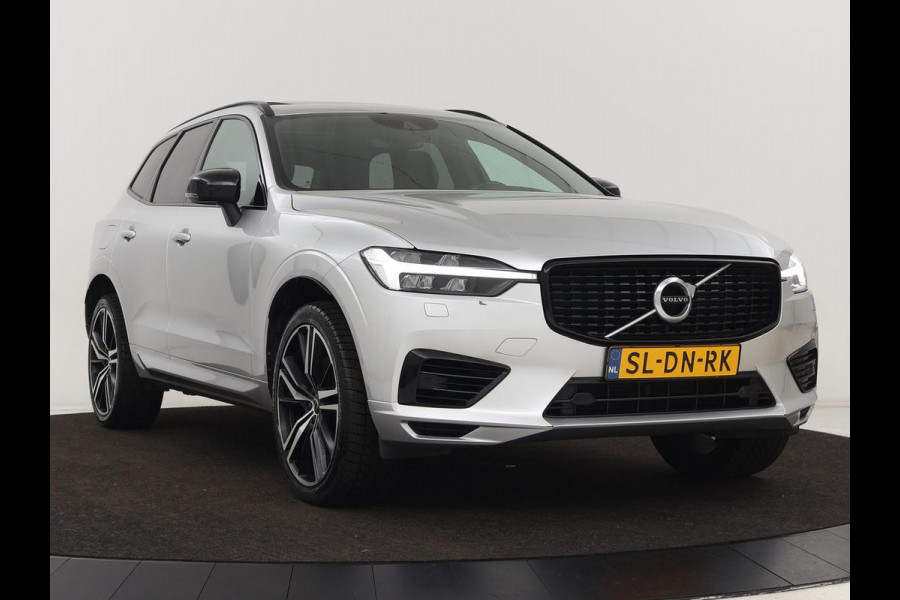 Volvo XC60 2.0 Recharge T6 AWD R-Design | Panoramadak | Stoel & stuurverwarming | Adaptive cruise | Camera | BLIS | Carplay | Half leder | Navigatie | 21'' lichtmetalen velgen | PHEV | Plug In