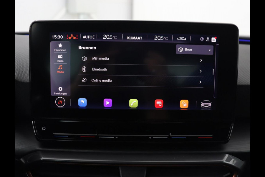 CUPRA Leon 1.4 e-Hybrid VZ | 245pk | Stoel & stuurverwarming | Carplay | Camera | Adaptive cruise | Keyless | Park Assist | Sfeerverlichting | Full LED | Navigatie | Sportstoelen | PHEV | Plug In