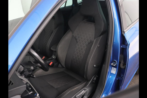 Škoda Kamiq 1.0 TSI Sport | Stoelverwarming | Virtual Cockpit | Camera | Adaptive cruise | Trekhaak | Verwarmde voorruit | Keyless | Full LED | Carplay | Navigatie