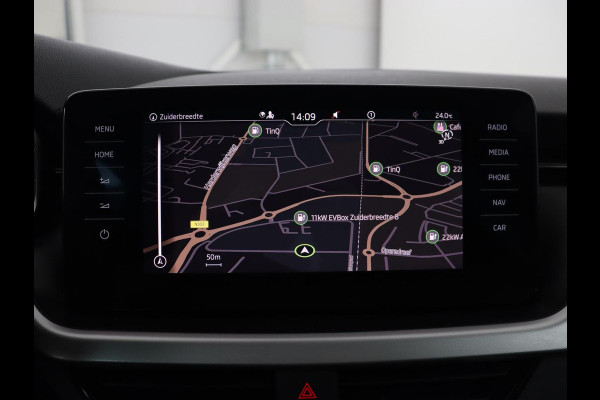 Škoda Kamiq 1.0 TSI Sport | Stoelverwarming | Virtual Cockpit | Camera | Adaptive cruise | Trekhaak | Verwarmde voorruit | Keyless | Full LED | Carplay | Navigatie