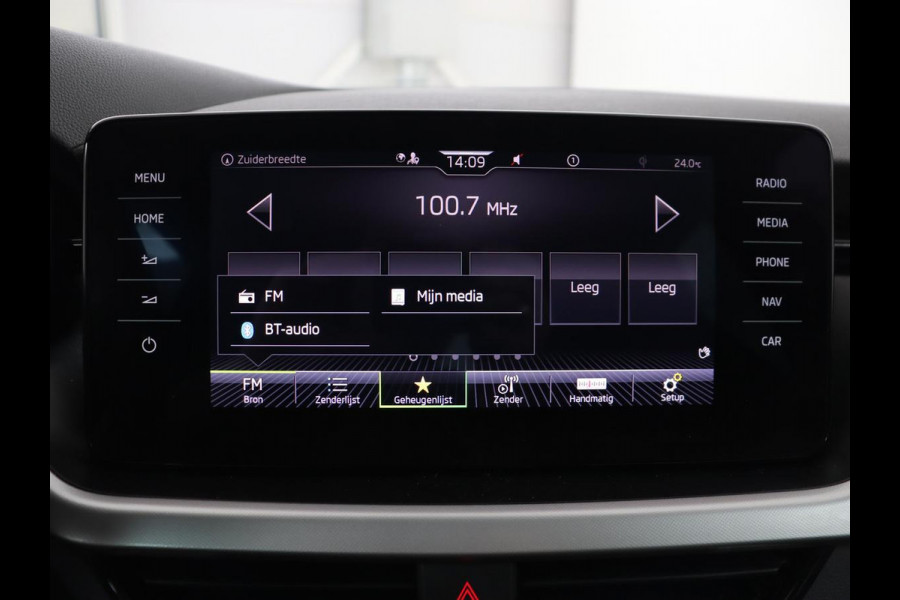 Škoda Kamiq 1.0 TSI Sport | Stoelverwarming | Virtual Cockpit | Camera | Adaptive cruise | Trekhaak | Verwarmde voorruit | Keyless | Full LED | Carplay | Navigatie