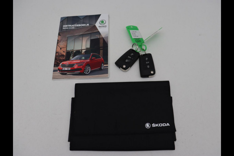 Škoda Kamiq 1.0 TSI Sport | Stoelverwarming | Virtual Cockpit | Camera | Adaptive cruise | Trekhaak | Verwarmde voorruit | Keyless | Full LED | Carplay | Navigatie