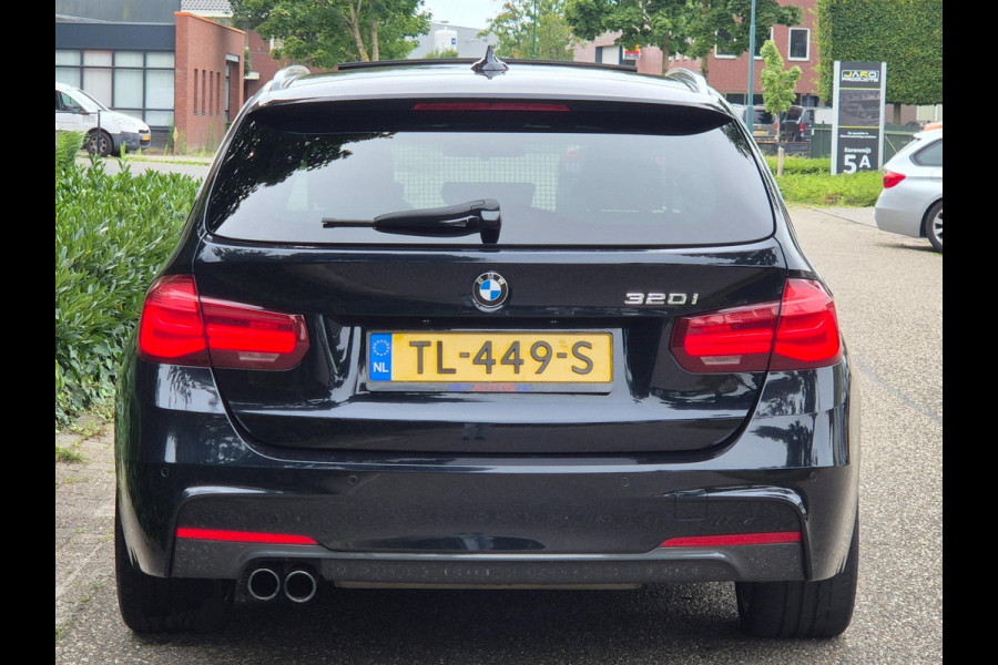 BMW 3 Serie Touring M Sport Edition Panorama Apple CarPlay 19inch M Stuurverwarming