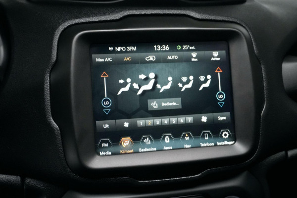 Jeep Renegade 1.3T Limited Sport Automaat 150 PK | Pano-dak | CarPlay | Acc | Leder | Stoel + Stuurverwarming | Beats Audio | Camera | Led | P