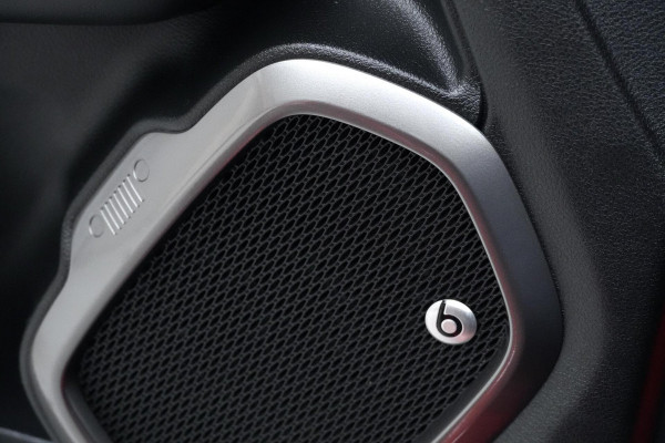 Jeep Renegade 1.3T Limited Sport Automaat 150 PK | Pano-dak | CarPlay | Acc | Leder | Stoel + Stuurverwarming | Beats Audio | Camera | Led | P