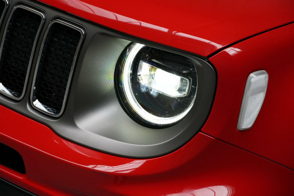 Jeep Renegade 1.3T Limited Sport Automaat 150 PK | Pano-dak | CarPlay | Acc | Leder | Stoel + Stuurverwarming | Beats Audio | Camera | Led | P
