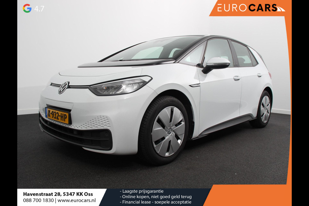 Volkswagen ID.3 Pro Life 58 kWh 204pk Navi Carplay PDC VA Full LED Adaptive Cruise Control 204pk 58 kWh Accu! Volkswagen ID.3 Pro Life 58 kWh 204pk Navi Carplay PDC VA Full LED Adaptive Cruise Control 204pk 58 kWh Accu!