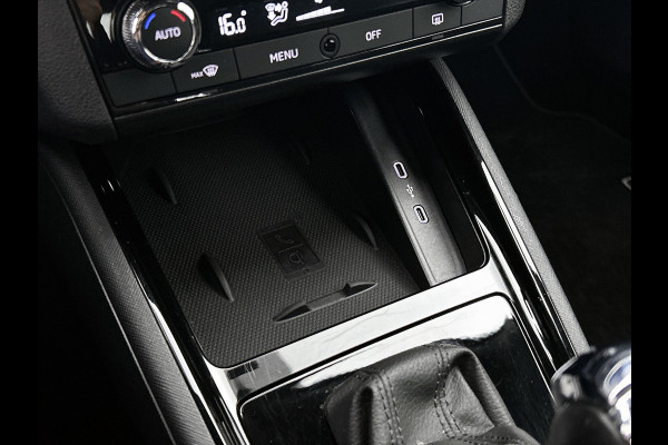 Škoda Kamiq 1.0 TSI Sport Business Automaat (NAVIGATIE, CLIMA, CARPLAY, VIRTUAL COCKPIT, 1e EIGENAAR, GOED ONDERHOUDEN)