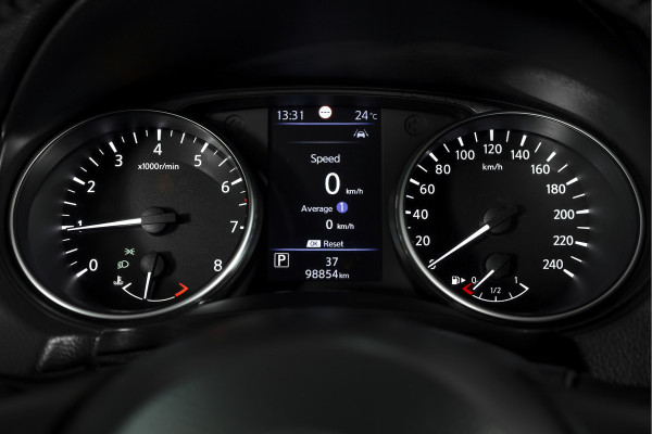 Nissan QASHQAI 1.3 DIG-T N-Connecta 160 PK - Automaat | Pano | Trekhaak | Cruise | Stoelverw. | PDC | 360 Camera | NAV + App. Connect | ECC | DAB |LM 18" |