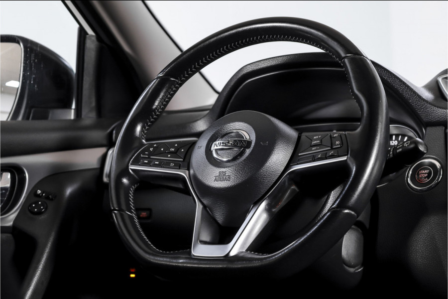 Nissan QASHQAI 1.3 DIG-T N-Connecta 160 PK - Automaat | Pano | Trekhaak | Cruise | Stoelverw. | PDC | 360 Camera | NAV + App. Connect | ECC | DAB |LM 18" |