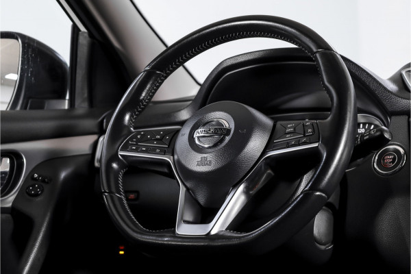 Nissan QASHQAI 1.3 DIG-T N-Connecta 160 PK - Automaat | Pano | Trekhaak | Cruise | Stoelverw. | PDC | 360 Camera | NAV + App. Connect | ECC | DAB |LM 18" |