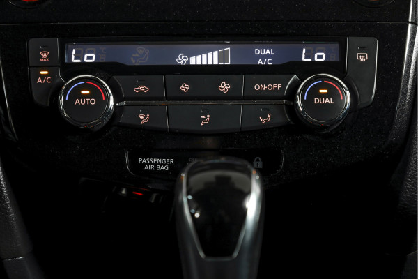 Nissan QASHQAI 1.3 DIG-T N-Connecta 160 PK - Automaat | Pano | Trekhaak | Cruise | Stoelverw. | PDC | 360 Camera | NAV + App. Connect | ECC | DAB |LM 18" |