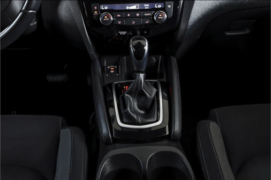 Nissan QASHQAI 1.3 DIG-T N-Connecta 160 PK - Automaat | Pano | Trekhaak | Cruise | Stoelverw. | PDC | 360 Camera | NAV + App. Connect | ECC | DAB |LM 18" |