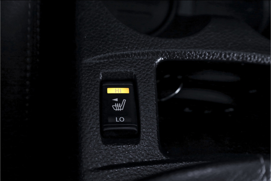 Nissan QASHQAI 1.3 DIG-T N-Connecta 160 PK - Automaat | Pano | Trekhaak | Cruise | Stoelverw. | PDC | 360 Camera | NAV + App. Connect | ECC | DAB |LM 18" |