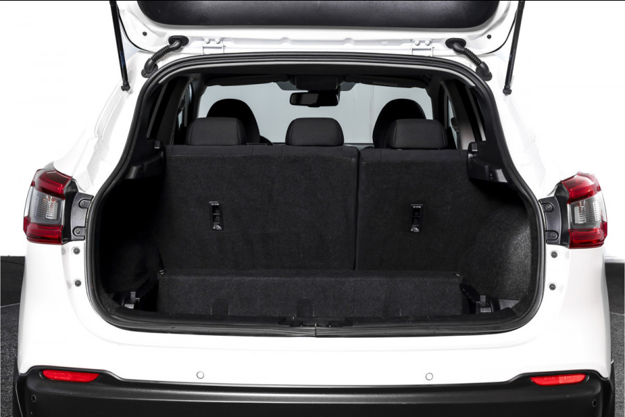 Nissan QASHQAI 1.3 DIG-T N-Connecta 160 PK - Automaat | Pano | Trekhaak | Cruise | Stoelverw. | PDC | 360 Camera | NAV + App. Connect | ECC | DAB |LM 18" |