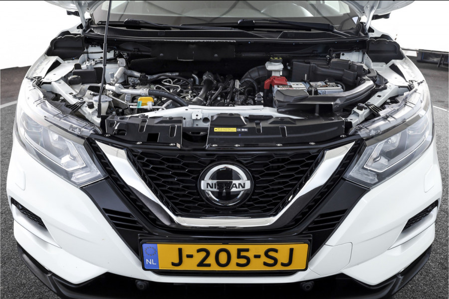 Nissan QASHQAI 1.3 DIG-T N-Connecta 160 PK - Automaat | Pano | Trekhaak | Cruise | Stoelverw. | PDC | 360 Camera | NAV + App. Connect | ECC | DAB |LM 18" |