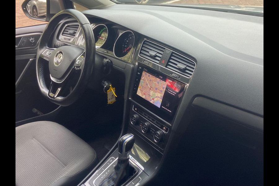 Volkswagen e-Golf 79900KM NAVI/CAMERA/ADAPT-CRUISE/CARPLAY