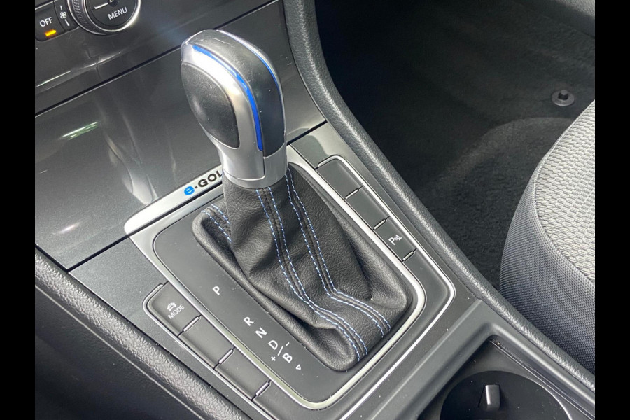 Volkswagen e-Golf 79900KM NAVI/CAMERA/ADAPT-CRUISE/CARPLAY