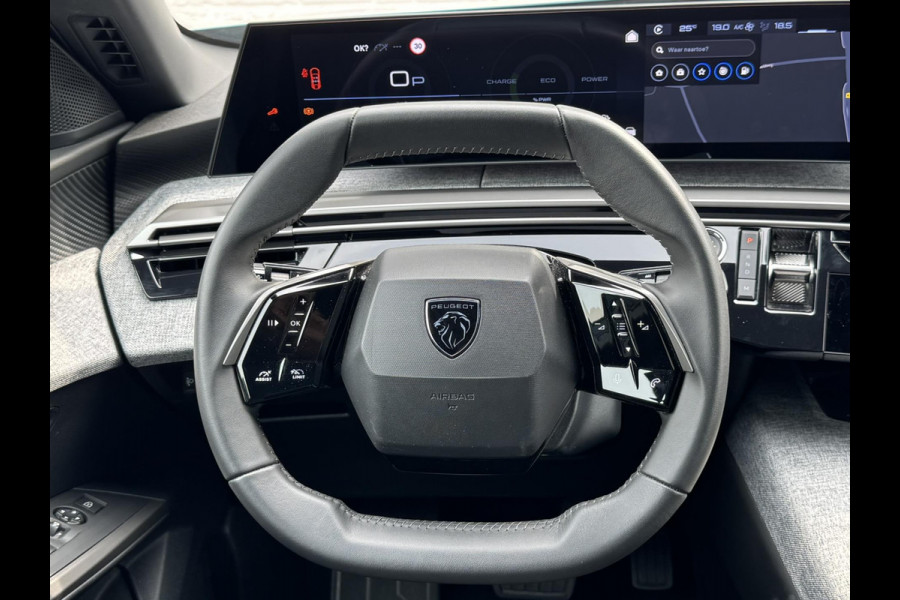 Peugeot 3008 1.2 Hybrid 136 Allure Automaat Cruise control Climate control Digitaal dashboard Achteruitrijcamera Apple Android