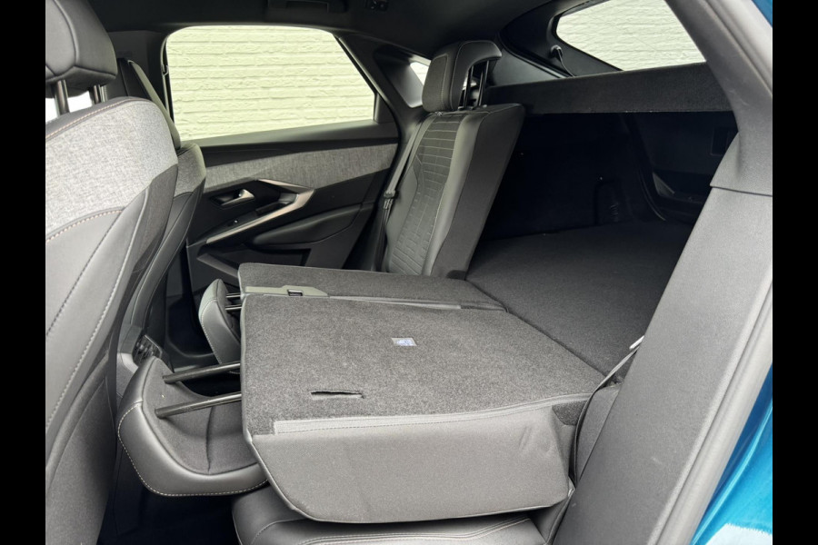 Peugeot 3008 1.2 Hybrid 136 Allure Automaat Cruise control Climate control Digitaal dashboard Achteruitrijcamera Apple Android