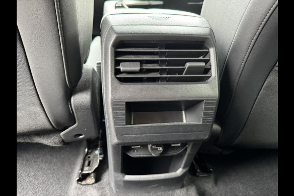 Peugeot 3008 1.2 Hybrid 136 Allure Automaat Cruise control Climate control Digitaal dashboard Achteruitrijcamera Apple Android