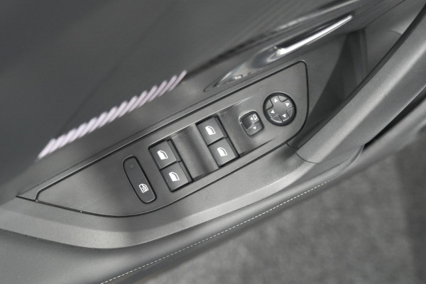 Peugeot 2008 Hybrid 136 e-DCS6 Allure | 360 Camera | Adaptieve Cruise Control | Dodehoekdetectie | Navigatie
