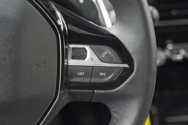 Peugeot 2008 Hybrid 136 e-DCS6 Allure | 360 Camera | Adaptieve Cruise Control | Dodehoekdetectie | Navigatie