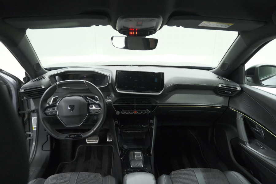 Peugeot 2008 PureTech 130 EAT8 GT | 360 Camera | Adaptieve Cruise Control | Dodehoekdetectie | Navigatie