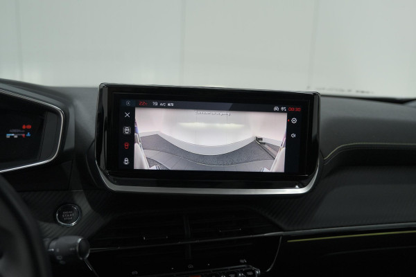 Peugeot 2008 PureTech 130 EAT8 GT | 360 Camera | Adaptieve Cruise Control | Dodehoekdetectie | Navigatie