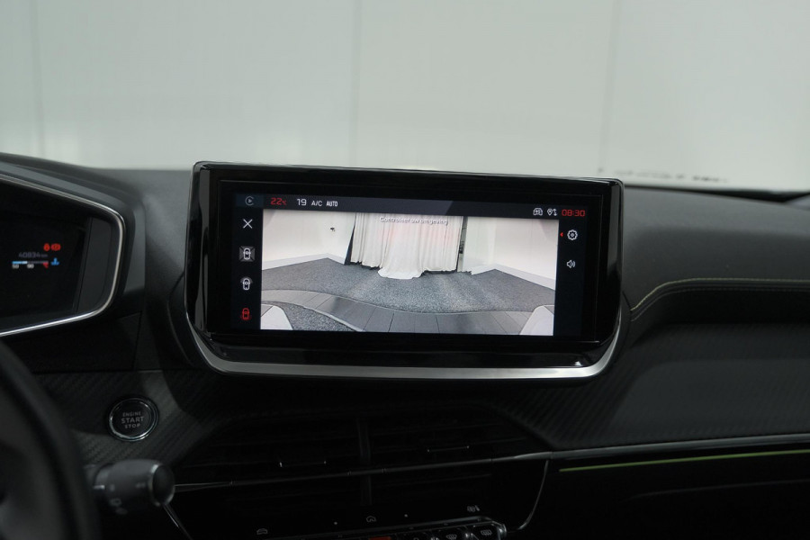 Peugeot 2008 PureTech 130 EAT8 GT | 360 Camera | Adaptieve Cruise Control | Dodehoekdetectie | Navigatie