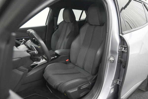 Peugeot 2008 PureTech 130 EAT8 GT | 360 Camera | Adaptieve Cruise Control | Dodehoekdetectie | Navigatie